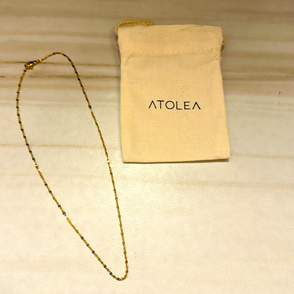 Atolea Dainty Choker Gold